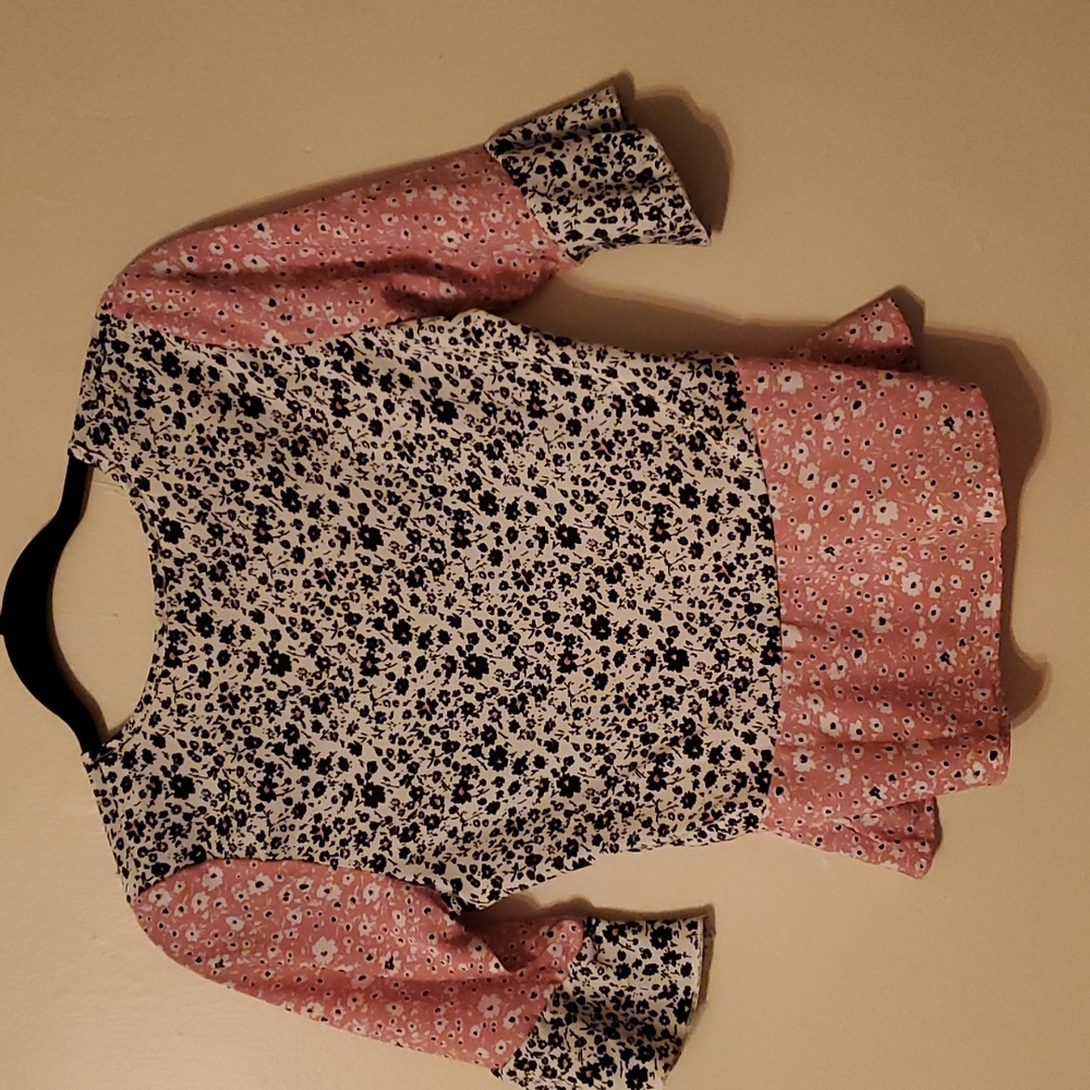 Wednesday's Girl print top - Picture 4 of 5